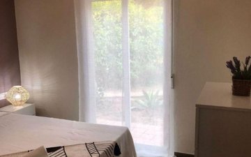 Property slide 10
