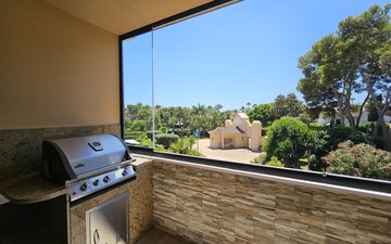 Property slide 10