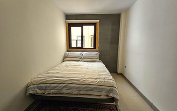 Property slide 21