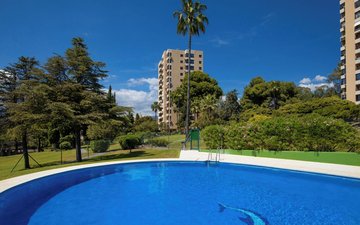 Property slide 4