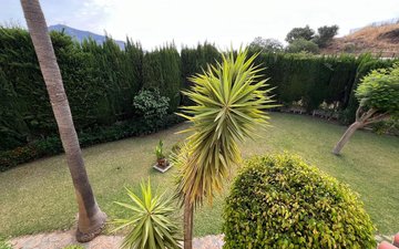Property slide 40