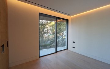 Property slide 21