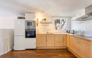 Property slide 10