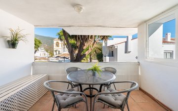 Property slide 16