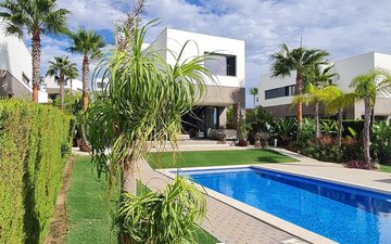 Slajd nieruchomości 1