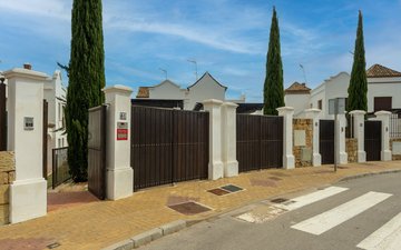Property slide 17