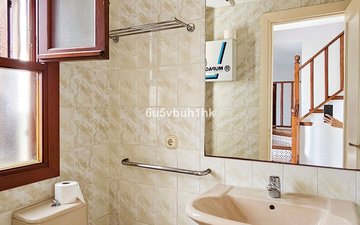 Property slide 10