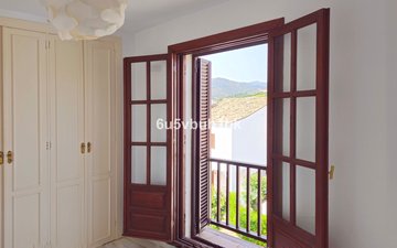 Property slide 17