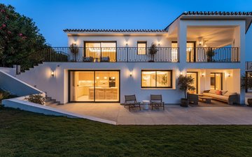 Property slide 44