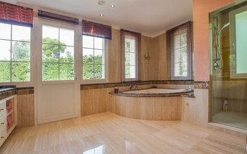 Property slide 24