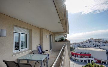Property slide 14