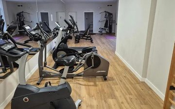 Property slide 21