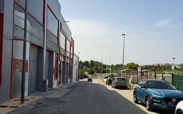 Property slide 10