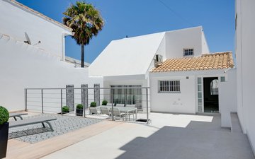 Property slide 16