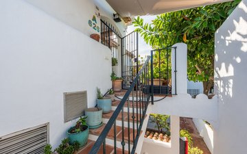 Property slide 21
