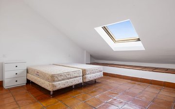Property slide 16