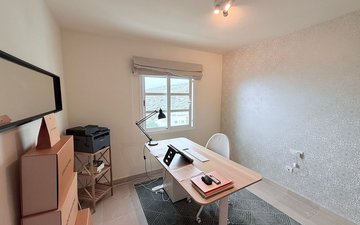 Property slide 17