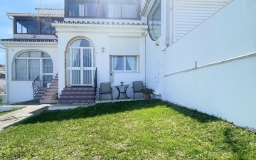 Property slide 10