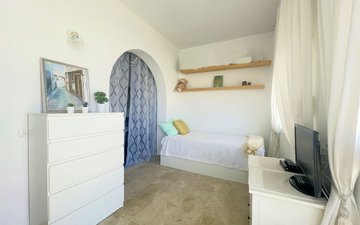 Property slide 14