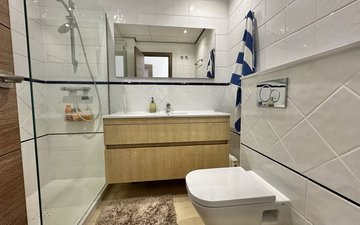 Property slide 20