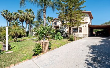 Property slide 28