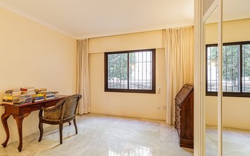 Property slide 10