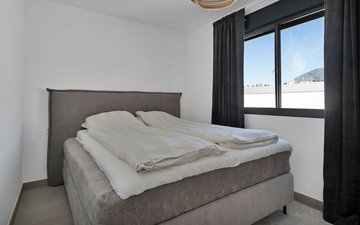 Property slide 19