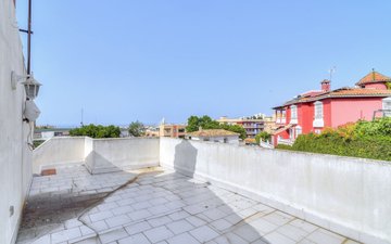 Property slide 28