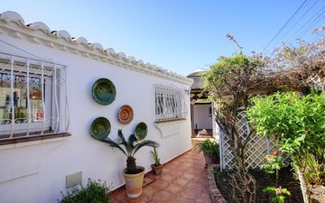 Property slide 14
