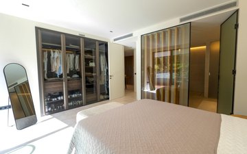 Property slide 22