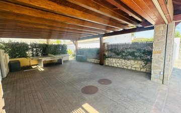 Property slide 31