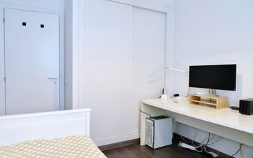 Property slide 10