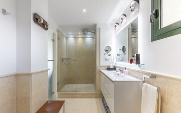Property slide 15