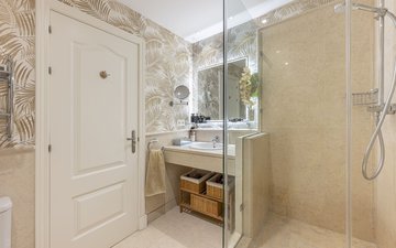 Property slide 18