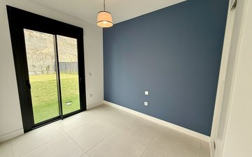 Property slide 22
