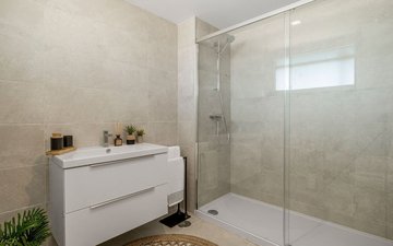 Property slide 22