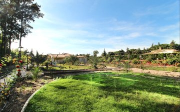 Property slide 23