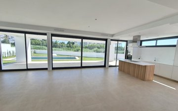 Slajd nieruchomości 15