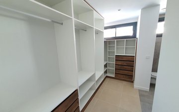 Slajd nieruchomości 23