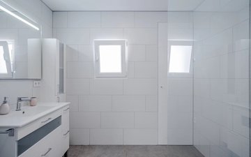 Property slide 16