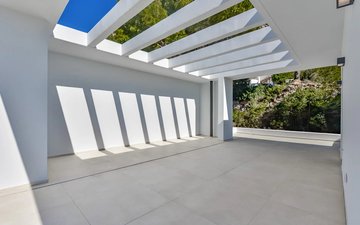 Property slide 7