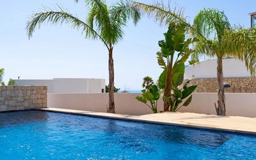 Property slide 46