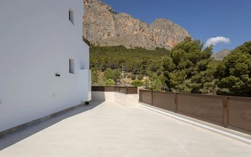 Property slide 40