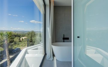 Property slide 44