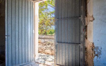 Property slide 20