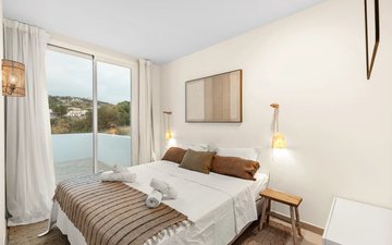 Property slide 25