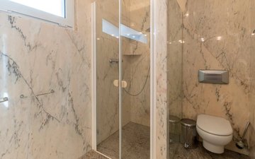 Property slide 20
