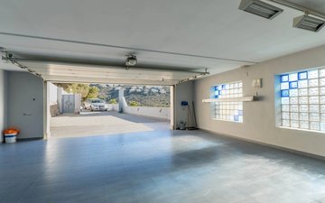 Property slide 30