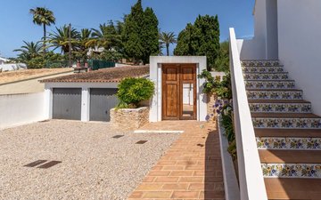 Property slide 50