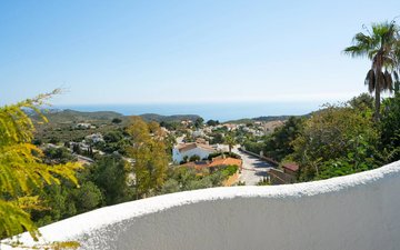 Property slide 33